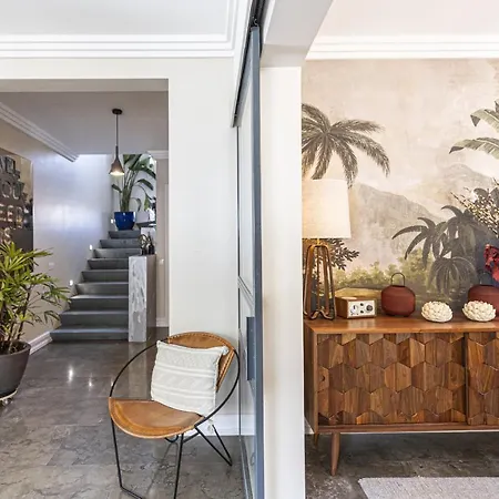 Estoril Contemporary Garden By Cadenzalux Вилла