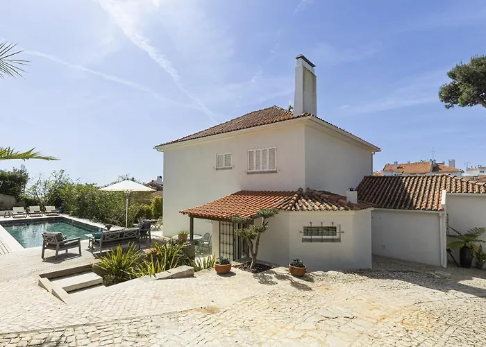 Estoril Contemporary Garden By Cadenzalux Villa